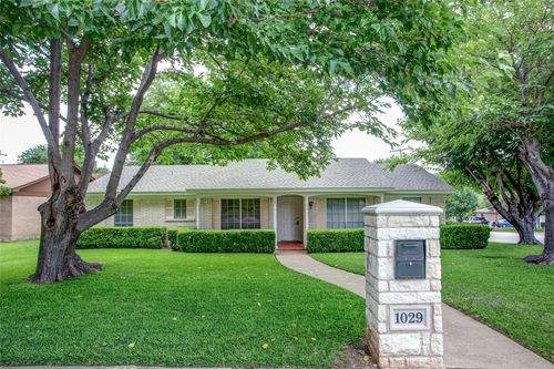 1029 Edgewood Trl, Benbrook, TX, 76126-3803 | Card Image