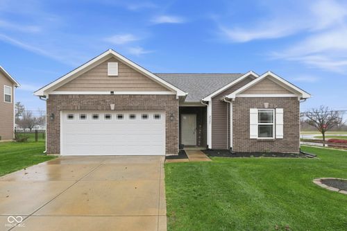 2327 Creston Mdw, Greenfield, IN, 46140-2784 | Card Image
