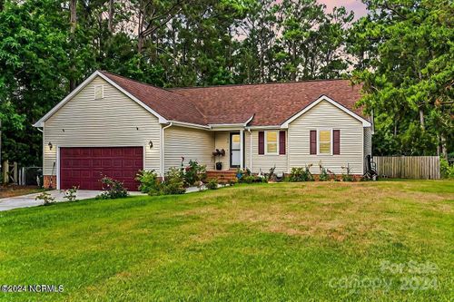 828 Wood Creek Dr, Hubert, NC, 28539-4178 | Card Image