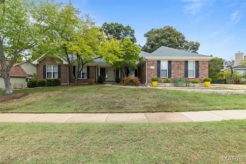 915 Timber Glen Ln, Ballwin, MO, 63021-6069 | Card Image