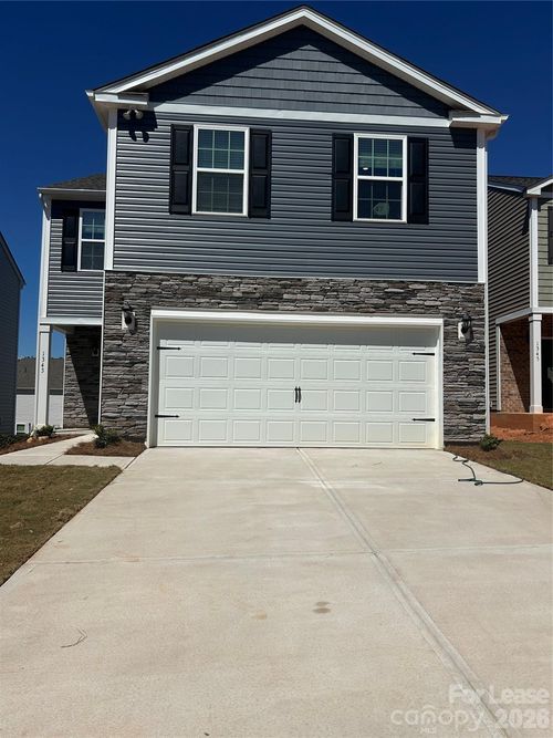 1343 37th Avenue Ln Ne, Hickory, NC, 28601-9692 | Card Image