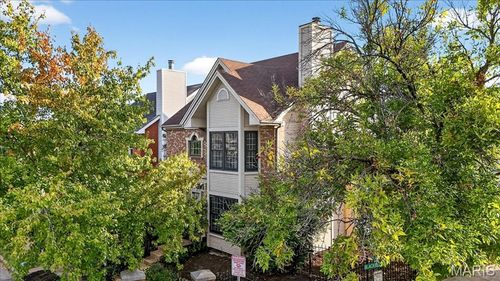 7634 Balson Ave, University City, MO, 63130-2147 | Card Image