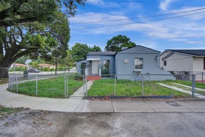 3199 Sw 26th St, Home with 0 bedrooms, 0 bathrooms and 5 parking in Miami FL | Image 2