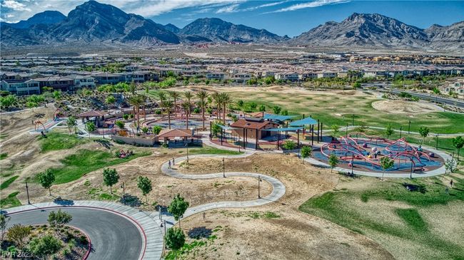 639 Grey Saker St, Townhouse with 4 bedrooms, 4 bathrooms and null parking in Las Vegas NV | Image 66