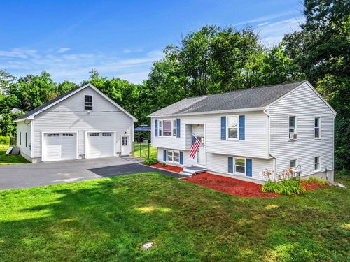 12 Cottage Ave, Auburn, NH, 03032-3133 | Card Image