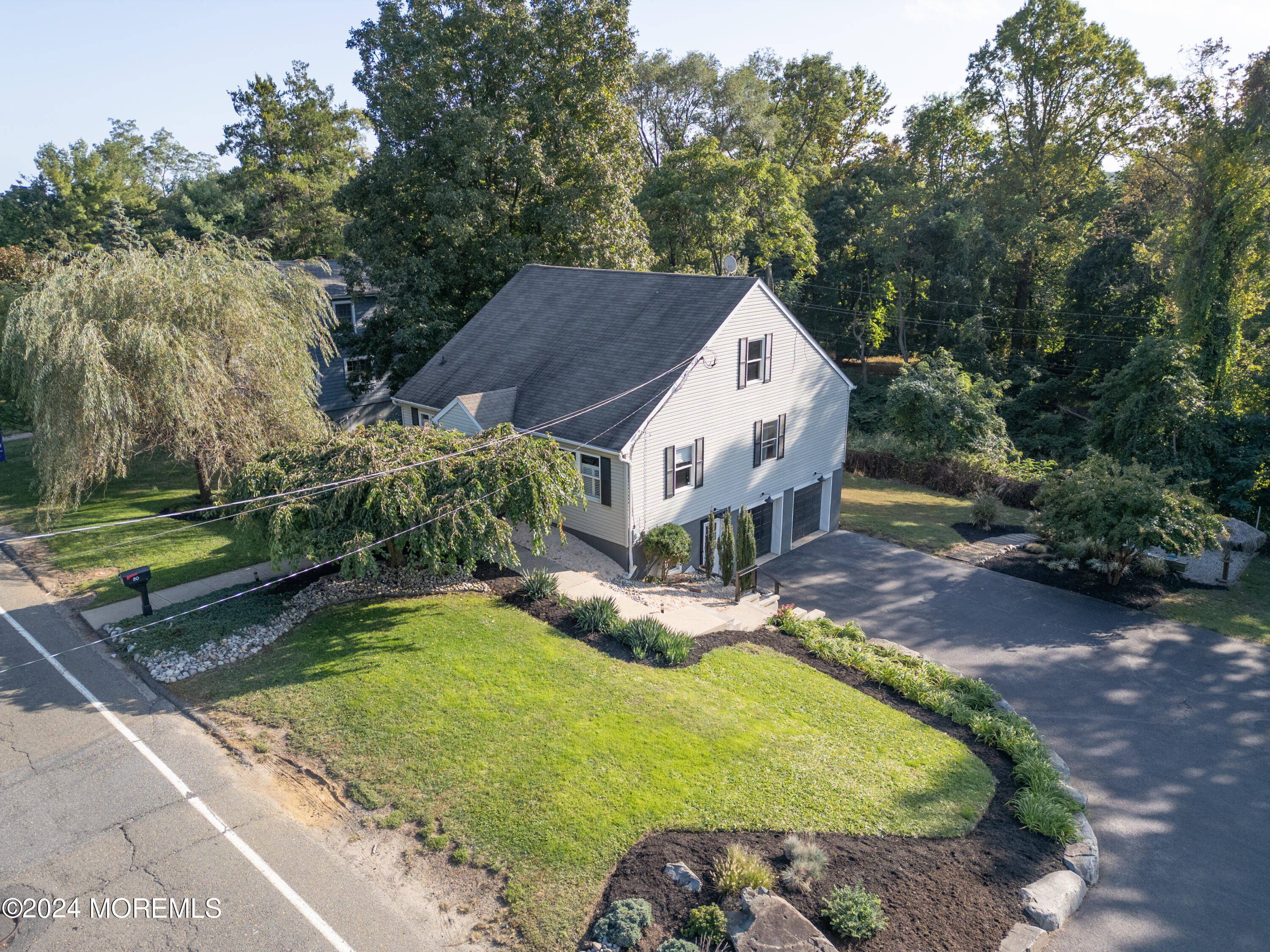 Valley Dr, Atlantic Highlands, NJ 07716