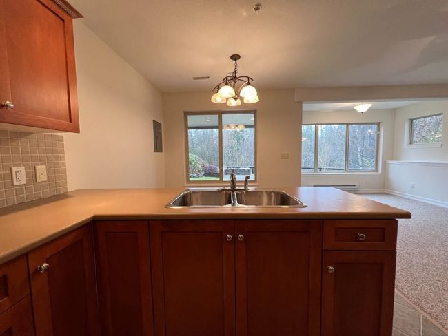 SUITE - 13863 Docksteader Loop, House other with 2 bedrooms, 1 bathrooms and null parking in Maple Ridge BC | Image 4