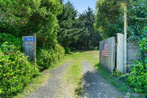 360 Ocean Shores Boulevard Sw, Ocean Shores, WA, 98569 | Card Image
