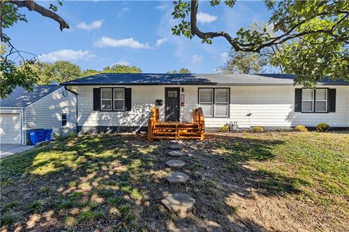 7800 W 59th Ter, Mission, KS, 66202-3002 | Card Image