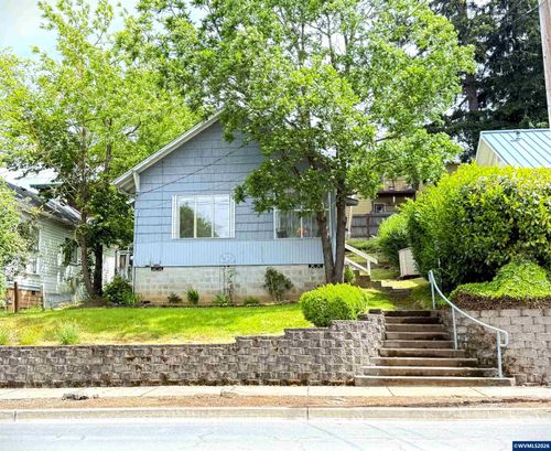 724 N Main St, Brownsville, OR, 97327-2100 | Card Image