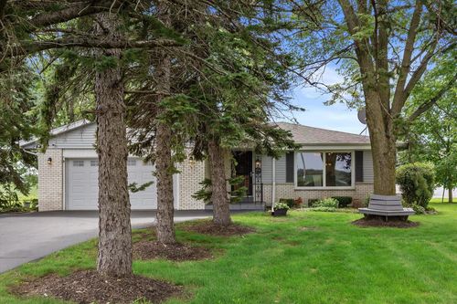 20511 93rd Street, Bristol, WI, 53104 | Card Image