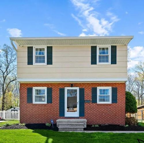 945 Homberg Ave, Essex, MD, 21221-5214 | Card Image