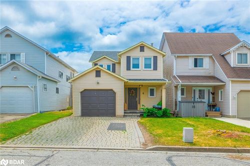 6 Rannie Crt, Thorold, ON, L2V4X2 | Card Image