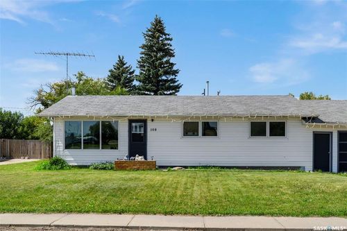 108 Main St, Landis, SK, S0K2K0 | Card Image
