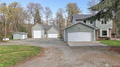 16302 230th Ave Se, Maple Valley, WA, 98038-7013 | Card Image