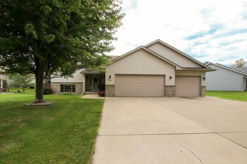1610 Mahogany Ct Sw, Hutchinson, MN, 55350-2042 | Card Image