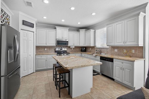 3004 N Evergreen Cir, Boynton Beach, FL, 33426-8652 | Card Image