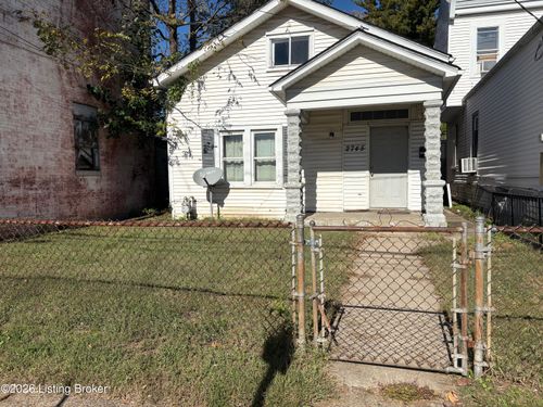 2745 Bank St, Louisville, KY, 40212-2021 | Card Image