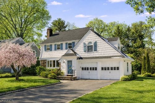 127 Central Ave, Glen Rock, NJ, 07452-1838 | Card Image