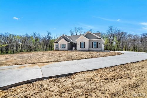 300 Schaper Estates Xing, Foristell, MO, 63348-4408 | Card Image