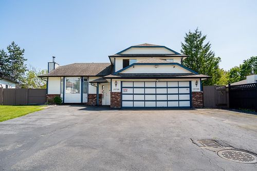 13708 90a Ave, Surrey, BC, V3V7P2 | Card Image