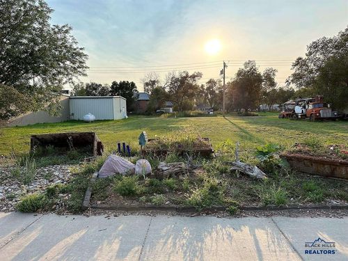 514 2nd Ave, Edgemont, SD, 57735-4911 | Card Image