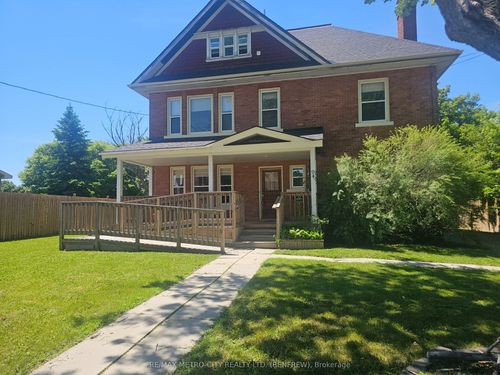 94 Argyle St N, Renfrew, ON, K7V1S9 | Card Image