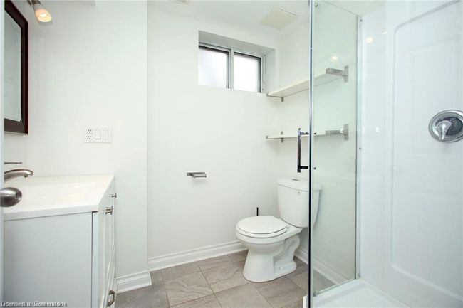 15 First St, House other with 4 bedrooms, 2 bathrooms and 5 parking in Waterdown ON | Image 18