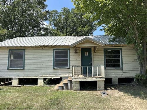 103 E 19th St, Hooks, TX, 75561-5288 | Card Image