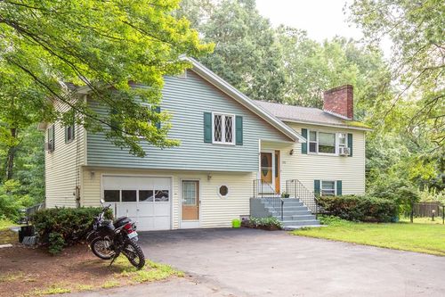 115 Wire Rd, Merrimack, NH, 03054-2524 | Card Image