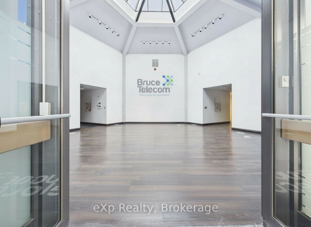 Commercial Sale in Kincardine 2