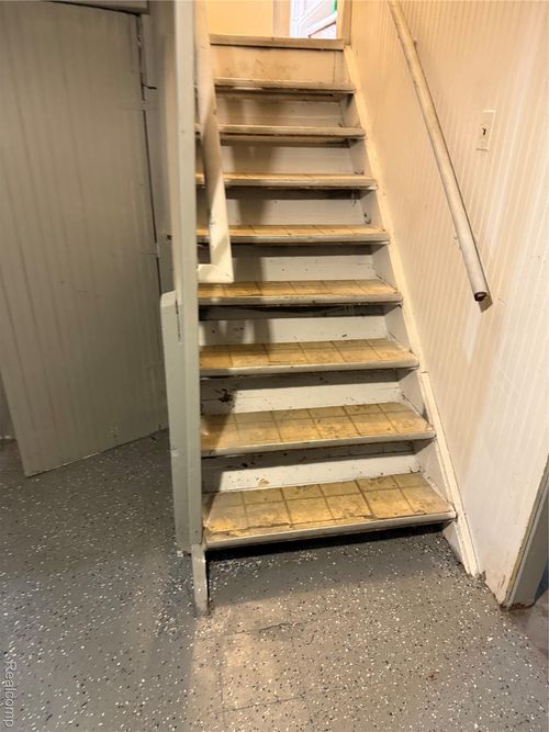 18084 Birchcrest Dr, Detroit, MI, 48221-2737 | Card Image