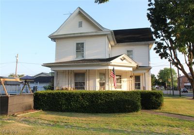 View of front of property with a front lawn | Image 3