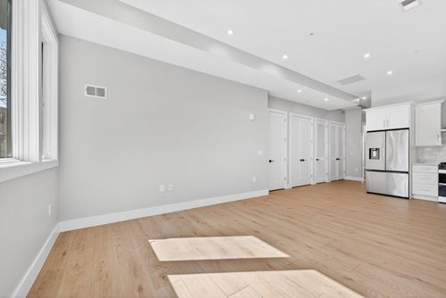 1-126 De Kalb Ave, Jersey City, NJ, 07306-5715 | Card Image