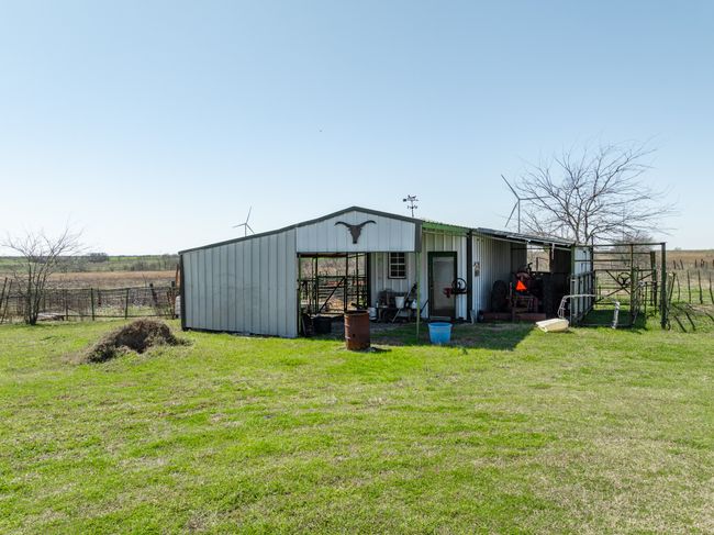 1817 Lcr 182, House other with 3 bedrooms, 3 bathrooms and null parking in Coolidge TX | Image 39