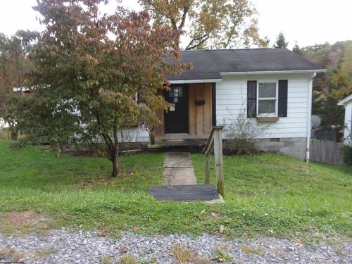 40 Centre Ave, Belington, WV, 26250-7434 | Card Image