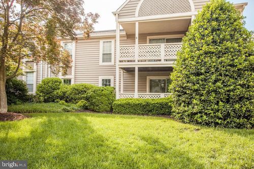 7704-7704 Willow Point Dr, FALLS CHURCH, VA, 22042-7531 | Card Image