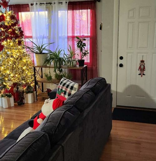 2239 Walnut St, WAUKEGAN, IL, 60087-3924 | Card Image