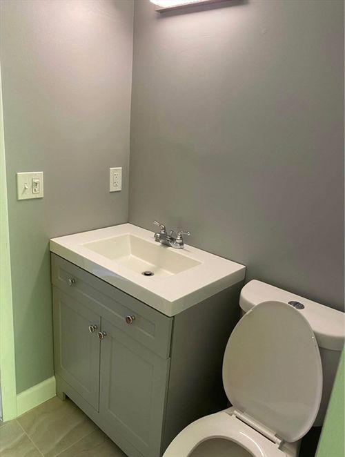 apt-2-172 Grant St, Fall River, MA, 02721-2169 | Card Image