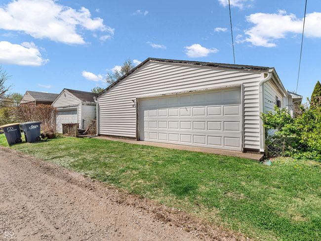87 S 10 Th Ave, House other with 3 bedrooms, 2 bathrooms and null parking in Beech Grove IN | Image 27
