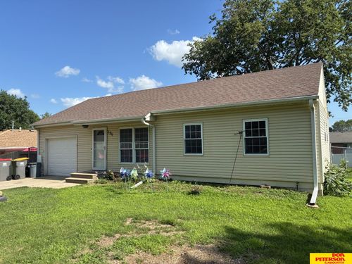 1511 Hartley St, Lincoln, NE, 68521-1728 | Card Image