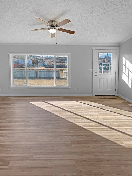 161 Brinton Rd, Lyman, WY, 82937-9085 | Card Image