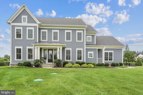 220 Barberry Ln, LAYTONSVILLE, MD, 20882-1945 | Card Image