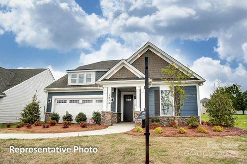 194-2015 Mantle Ridge Dr, Indian Trail, NC, 28079-0589 | Card Image