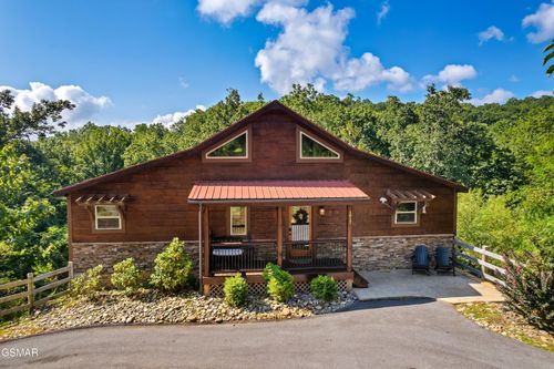 1017 Wiley Oakley Dr, Gatlinburg, TN, 37738-4204 | Card Image