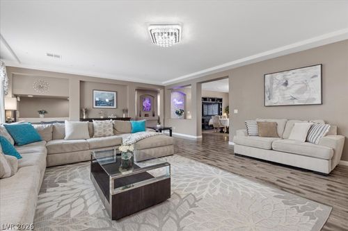 5493 Ledgewood Creek Ave, Las Vegas, NV, 89141-8611 | Card Image