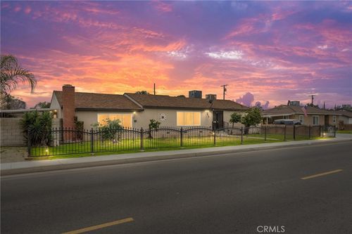 838 20th Ave, Delano, CA, 93215-1019 | Card Image
