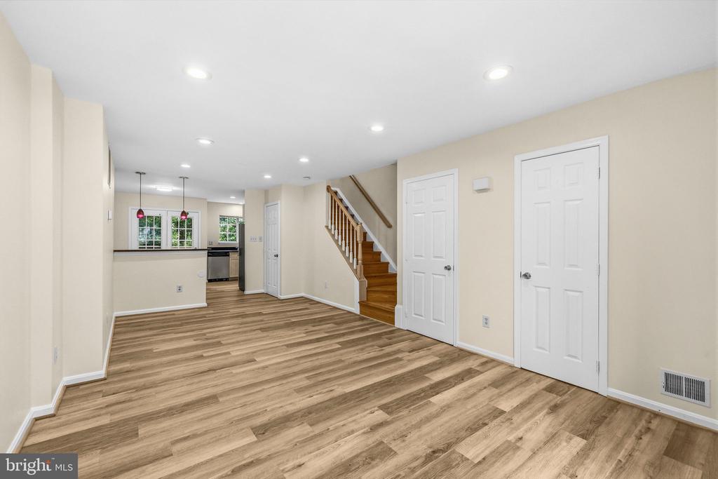Residential Lease in CENTREVILLE 5