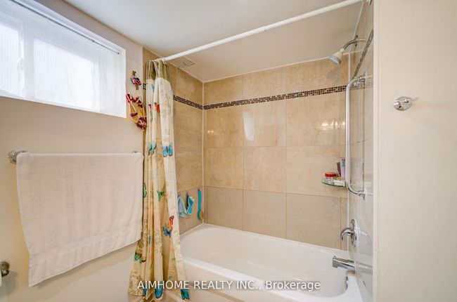 221 St Lawrence St, House other with 4 bedrooms, 3 bathrooms and 3 parking in Whitby ON | Image 39