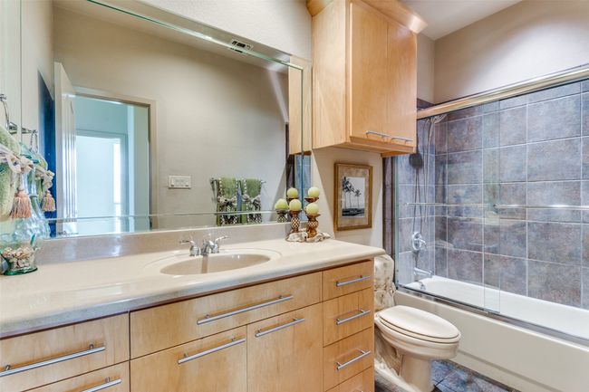 Hall bath | Image 25